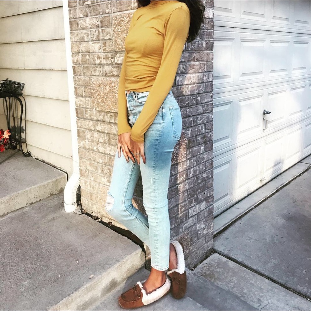 High Waisted Distressed Skinny Jeans